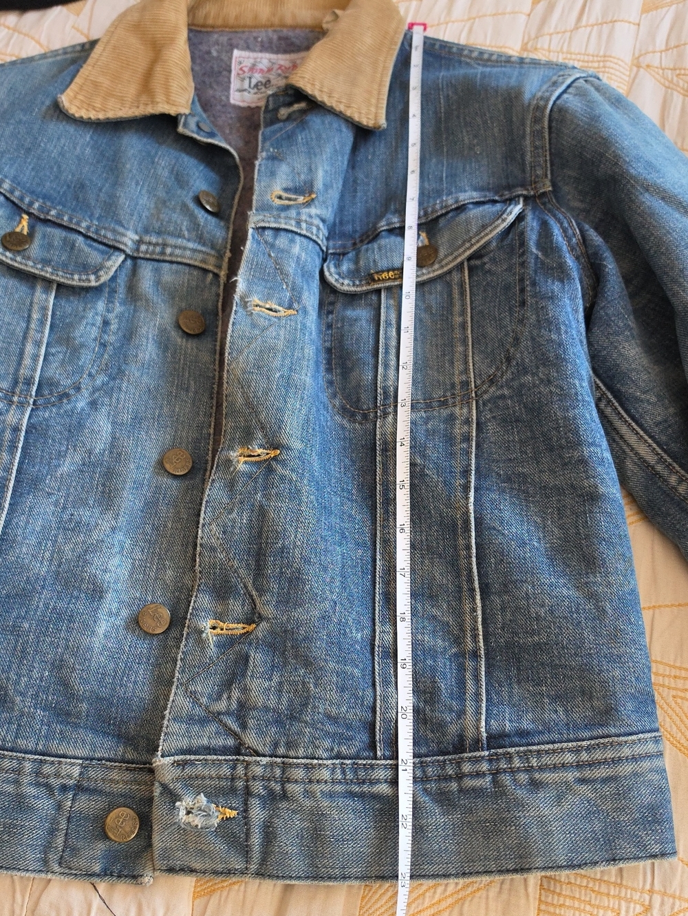 Lee Storm Rider Denim Jacket with Tan Corduroy Collar (1980-1985) - Picture 12 of 12